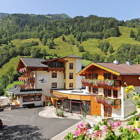 Hotel Ponyhof 4*