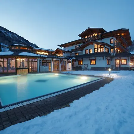 Hotel Ponyhof 4*