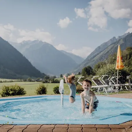 מלון Ponyhof Fusch an der Grossglocknerstrasse